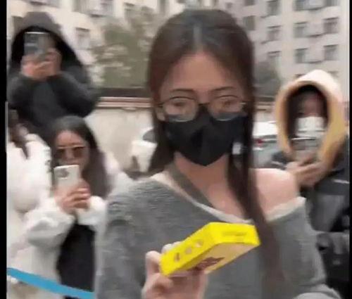 吃瓜八卦故事娱乐,揭秘明星背后的八卦秘闻 第3张 吃瓜八卦故事娱乐,揭秘明星背后的八卦秘闻 第3张